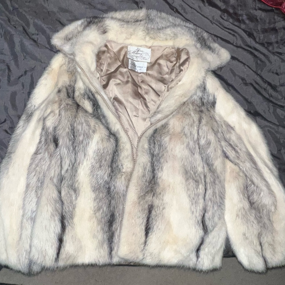 Pam Mahoney of Dallas Mink Coat - Picture 5 of 10